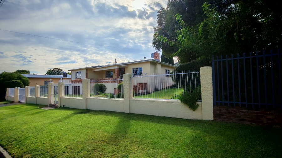 3 Bedroom Property for Sale in Cradock Eastern Cape